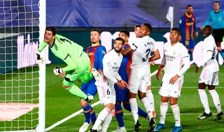 ريال مدريد يسقط برشلونة ويتصدر