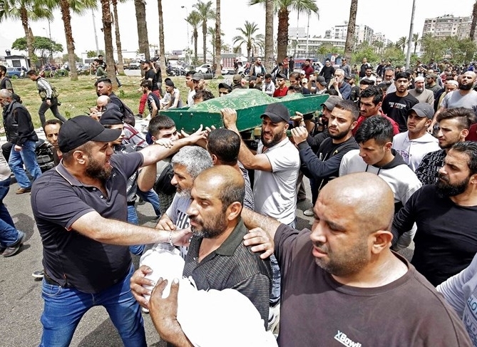 وزير الشؤون الاجتماعية يعقد اجتماعاً للبحث في إمكانيّة تقديم المساعدة لذوي ضحايا حادثة زورق طرابلس..!