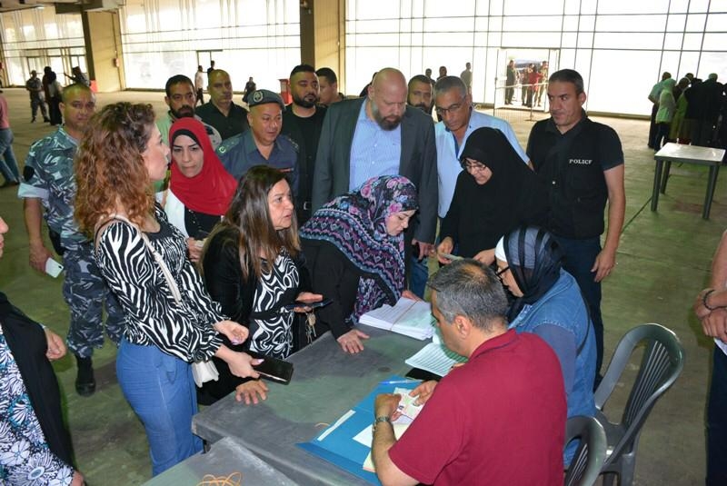 بدء عملية توزيع صناديق الاقتراع في قضاء طرابلس